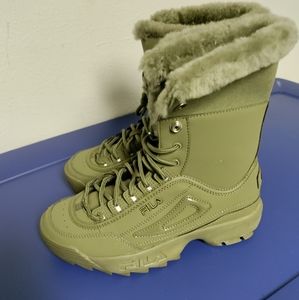 Fila Boots like new wore once